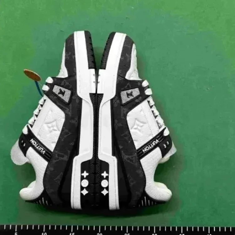  Louis vuitton sneakers LV Tra