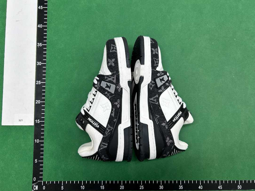  Louis vuitton sneakers LV Trainer -5