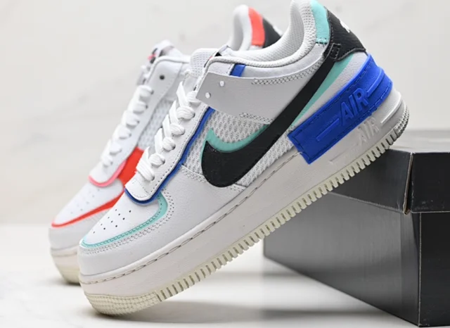 NIKE shoes