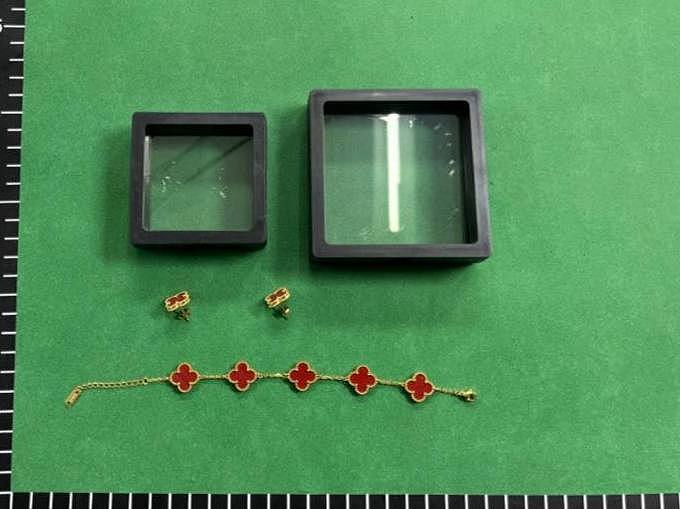   Van Cleef & Arpels Bracelet -2
