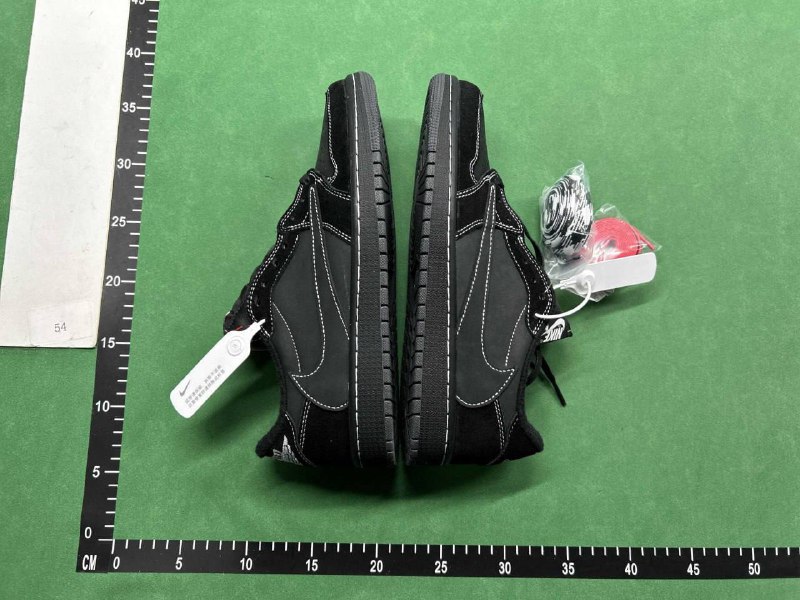 AIR JORDAN 1 Travis -4