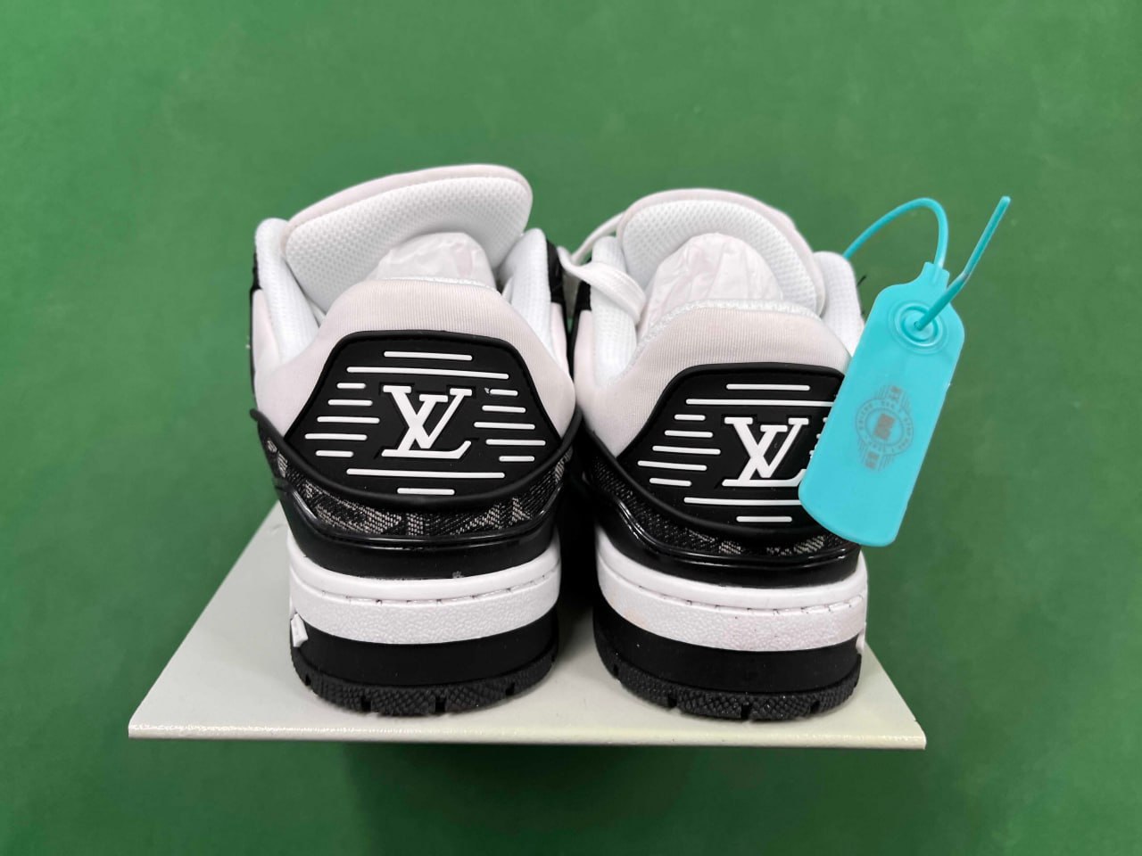 Louis Vuitton Loafers -4