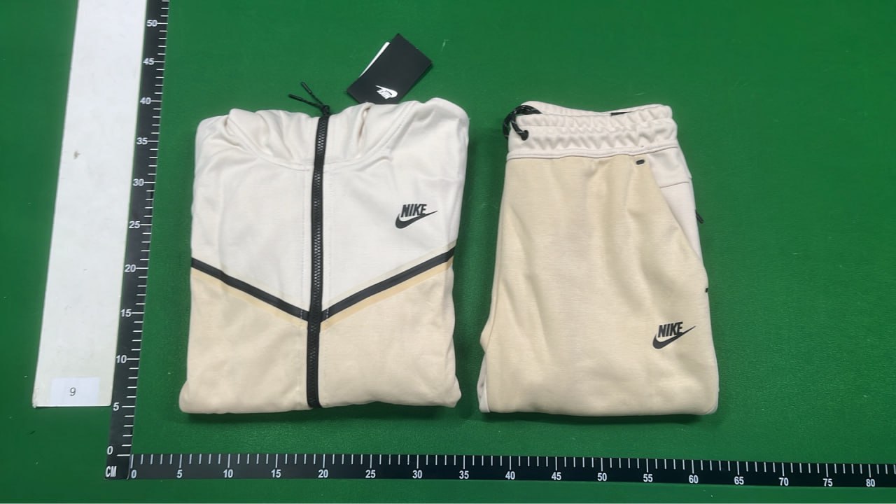 Name Nike suit -3