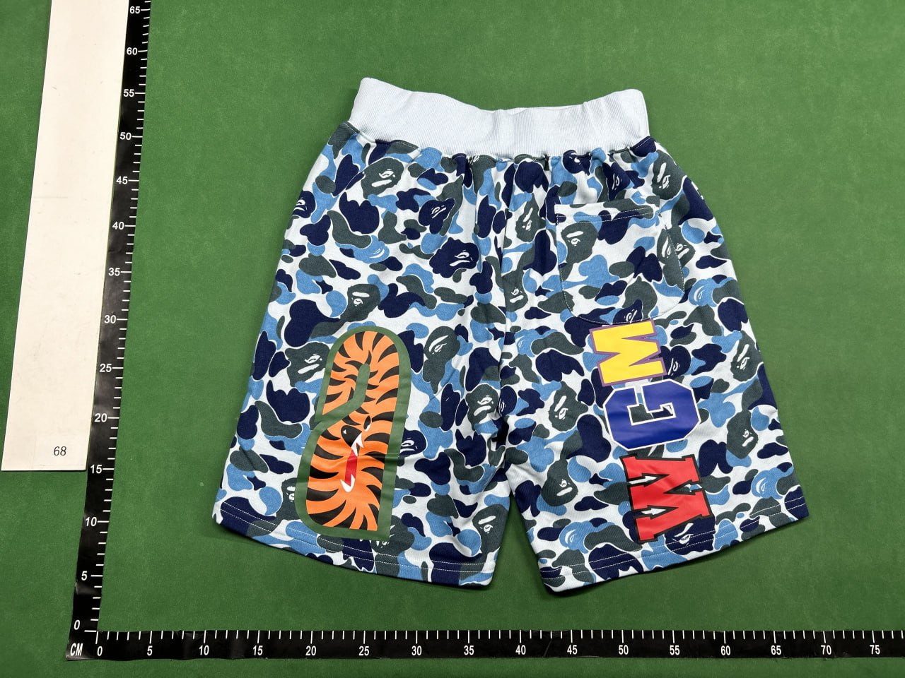 bape shorts  -3