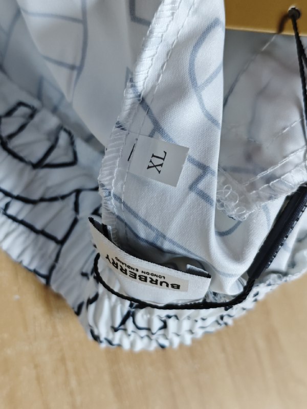 Burberry shorts  -4