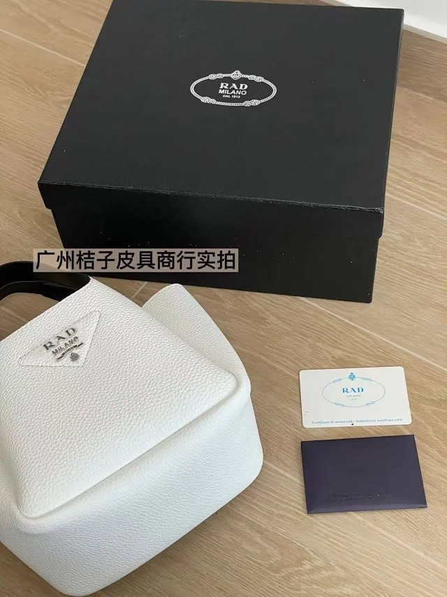   prada BAG -2