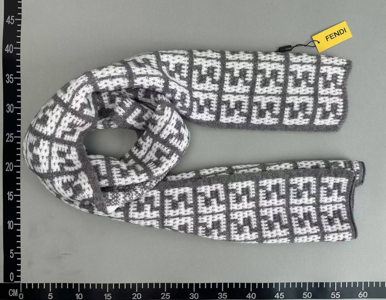  FENDI Scarf -4