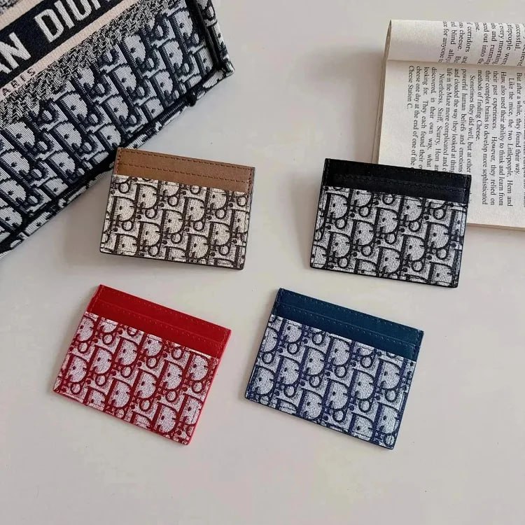     Dior wallet