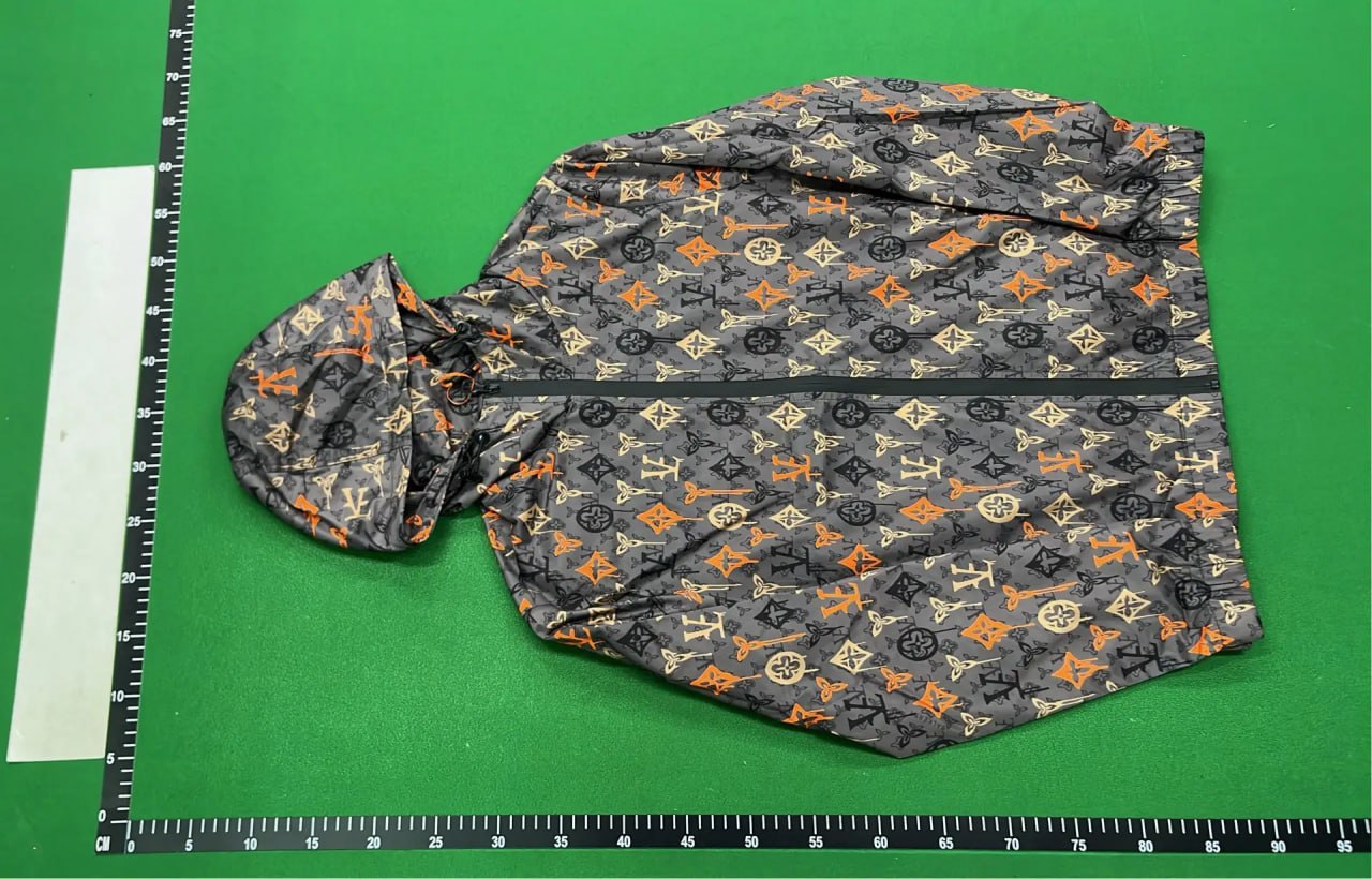   Louis Vuitton Windbreaker -4