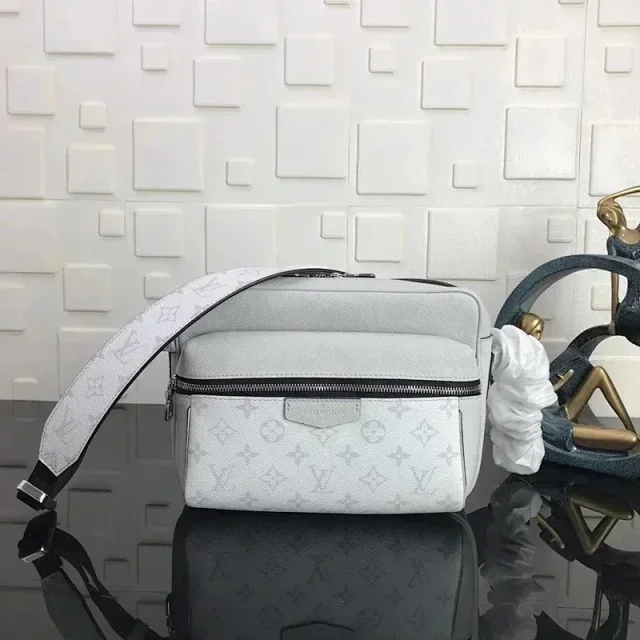 Louis Vuitton B22 Belt Bag [28 styles] -2