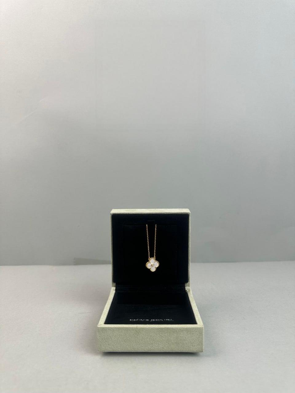   Van Cleef & Arpels Alhambra Necklaces [20 styles] -2