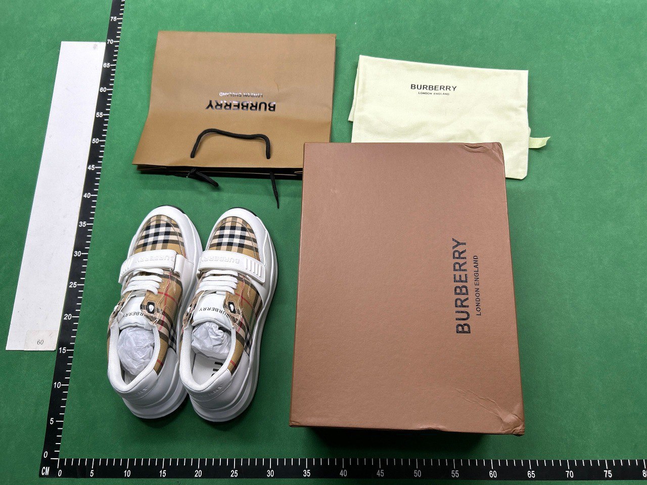  Burberry B22 Sneakers [40 styles] -4