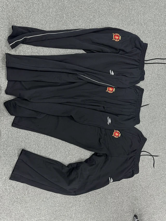   Balenciaga Embroidered Logo Sweatpants -2