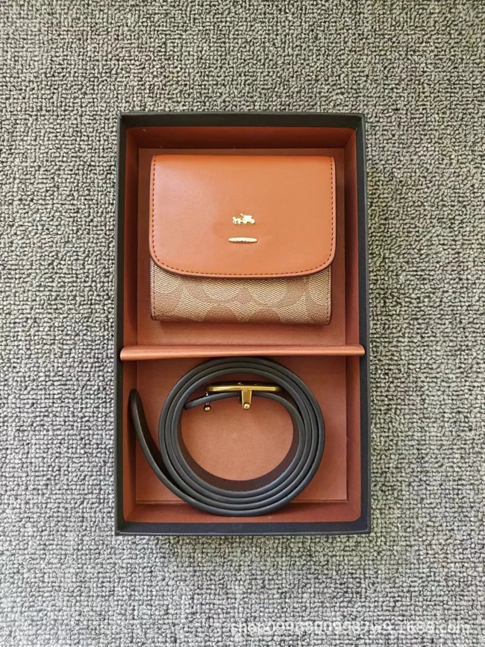  Coach wallet -3
