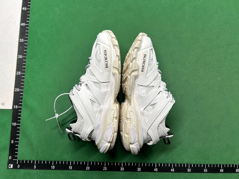  Balenciaga LED -5