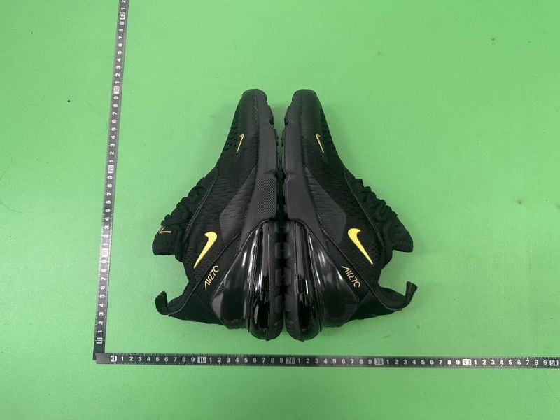   Nike Air Max 270 (35+ Styles) -3