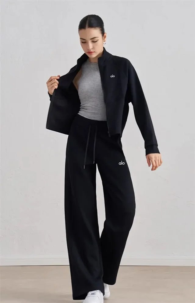  ALO pants -4