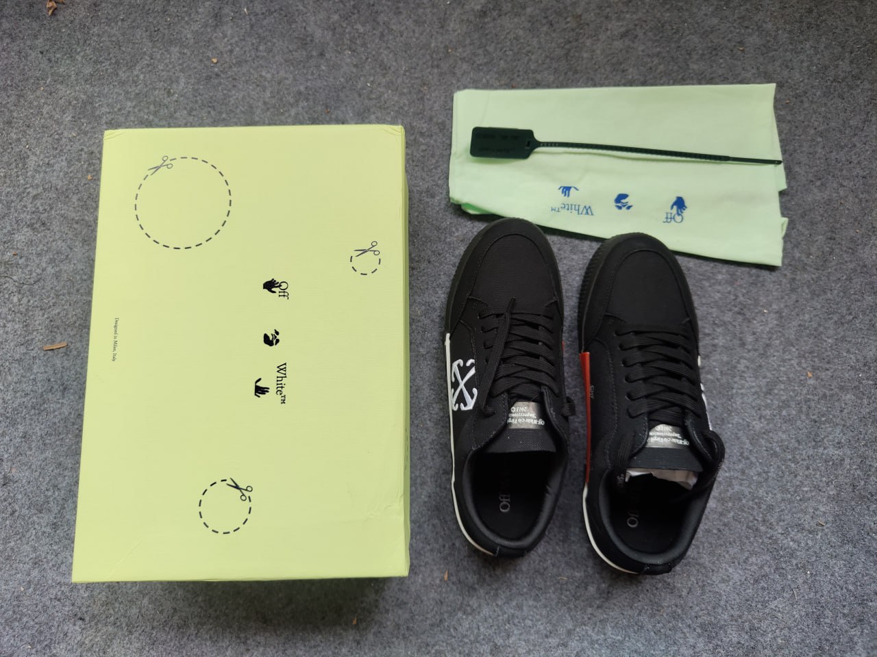 Off-White Low Top Sneakers [12 styles] -2