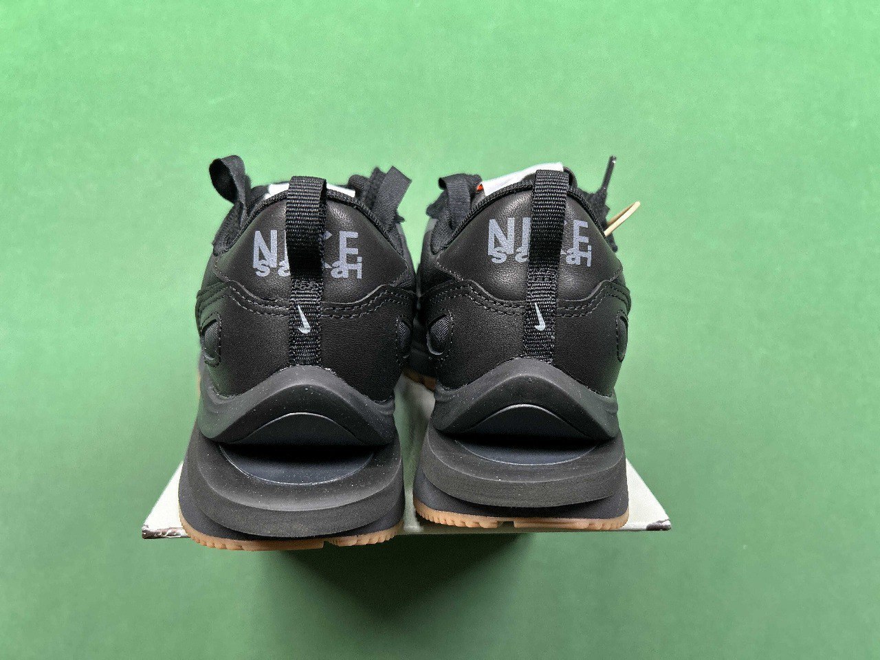 nike sacai shoes -3
