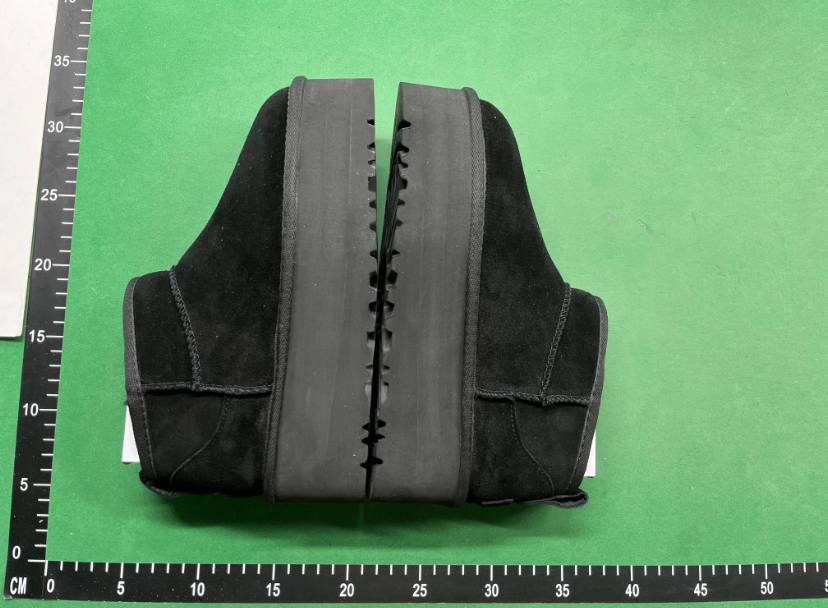  UGG -2