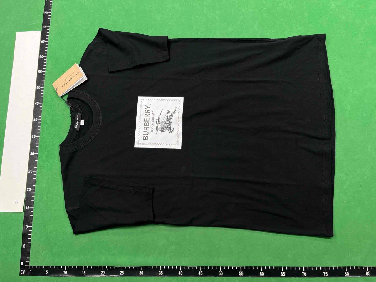   Burberry T-shirts -5