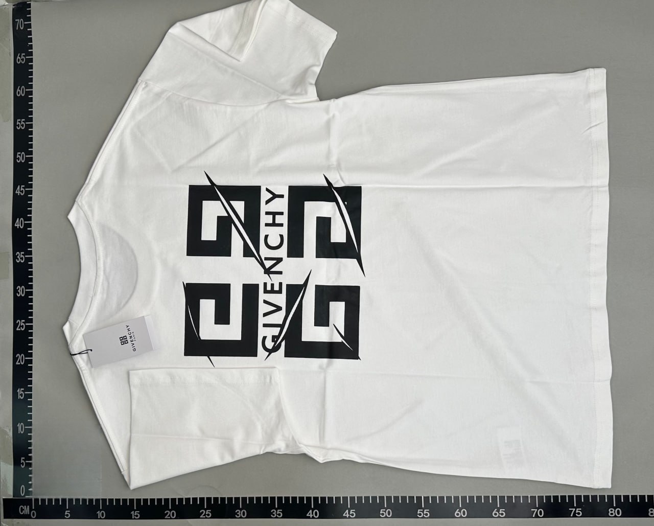  Givenchy 4G Logo T-Shirt [2 styles] -2