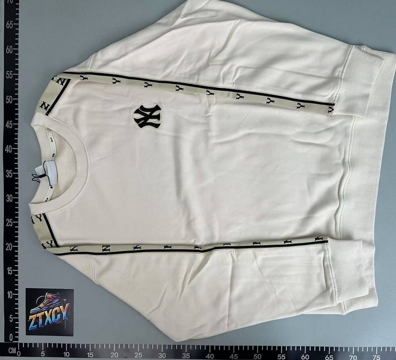  New Era MLB Tape Trim Sweatshirt [4 styles] -2