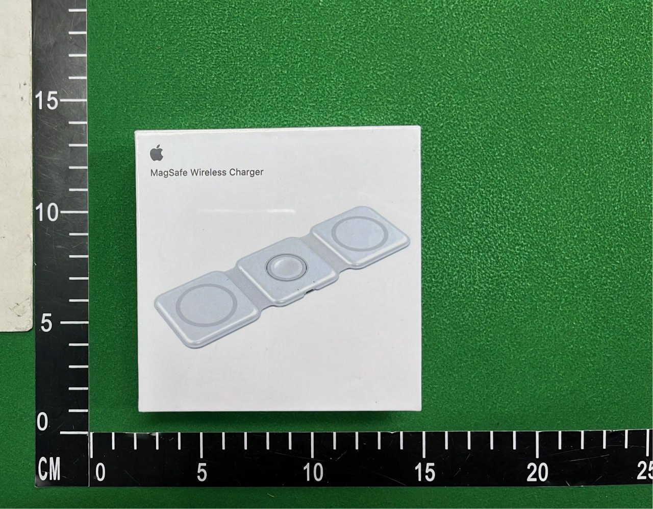 Apple MagSafe Wireless Charger Trio [2 styles] -5