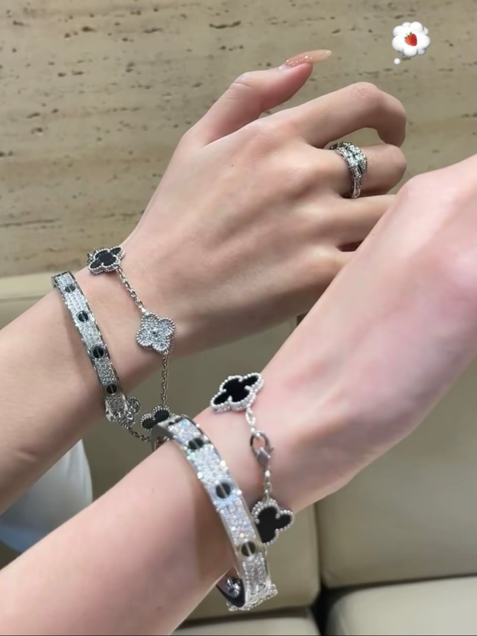  Van Cleef & Arpels bracelet -2