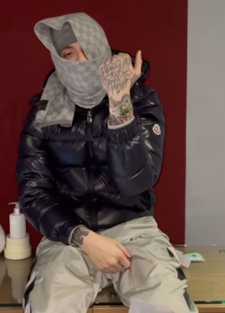  MONCLER down jacket -2