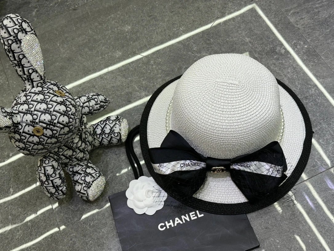 CHANNEL HAT   -5