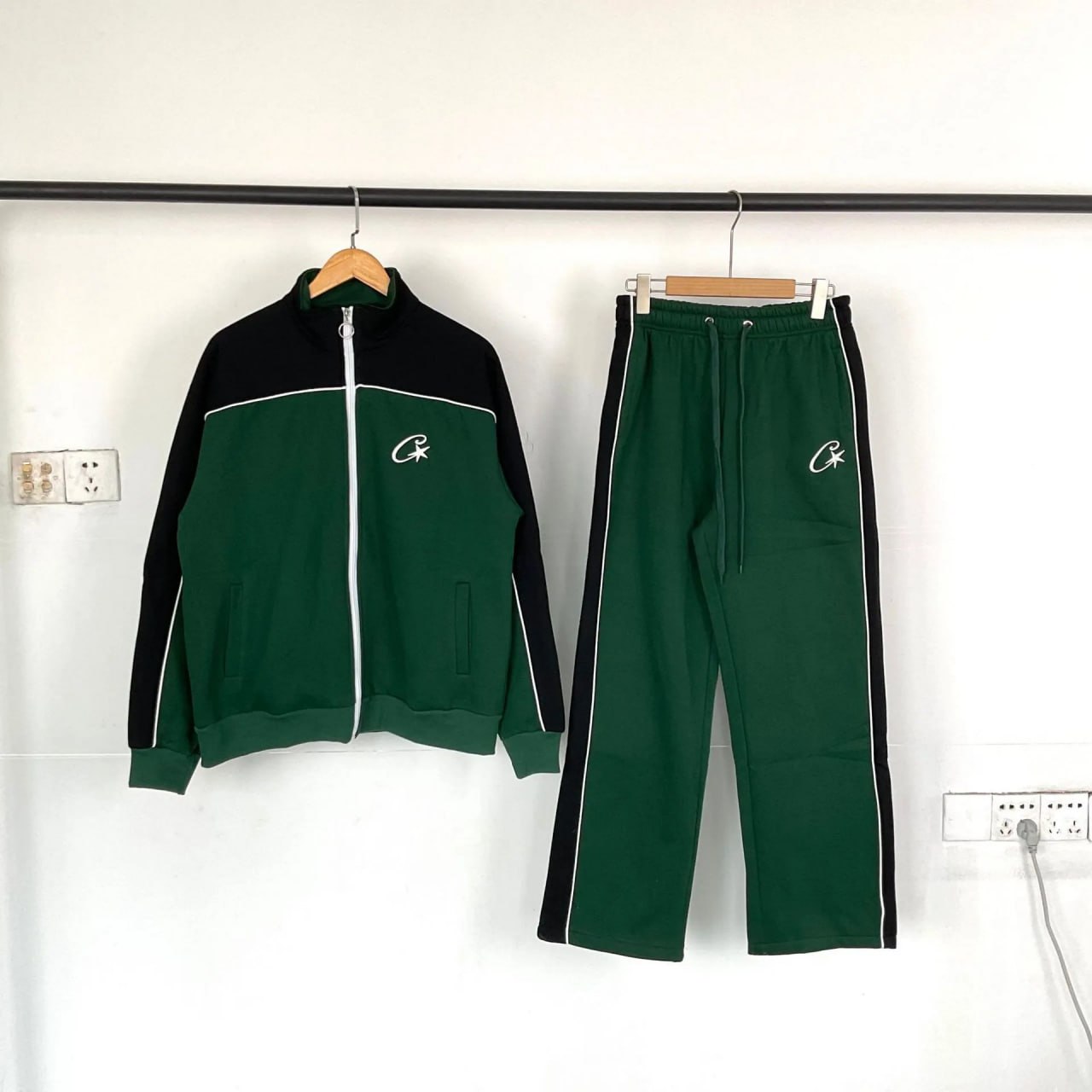   Corteiz shorts -2