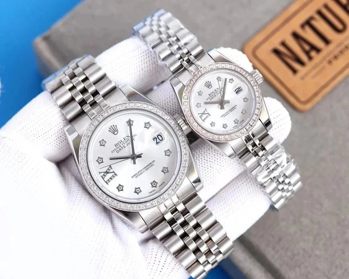Fashionable and versatile watches