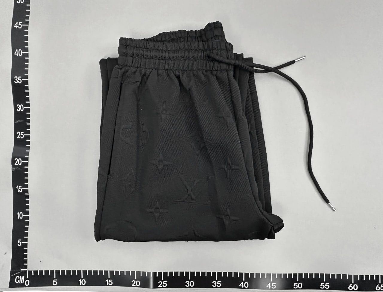 Pantalones LV -3