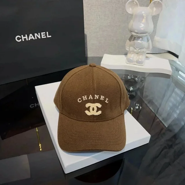  Chanel Summer double C embroidered letters Baita hard top face-showing small duckbill cap（40 styles